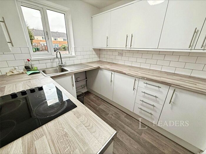 2 Bedroom Flat To Rent In Waterways Drive, Oldbury, West Midlands, B69