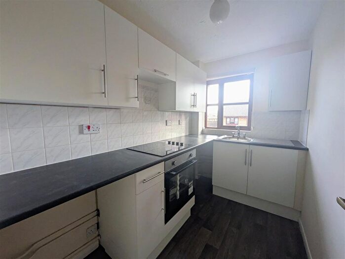 1 Bedroom Maisonette For Sale In Farley Road, Gravesend, DA12
