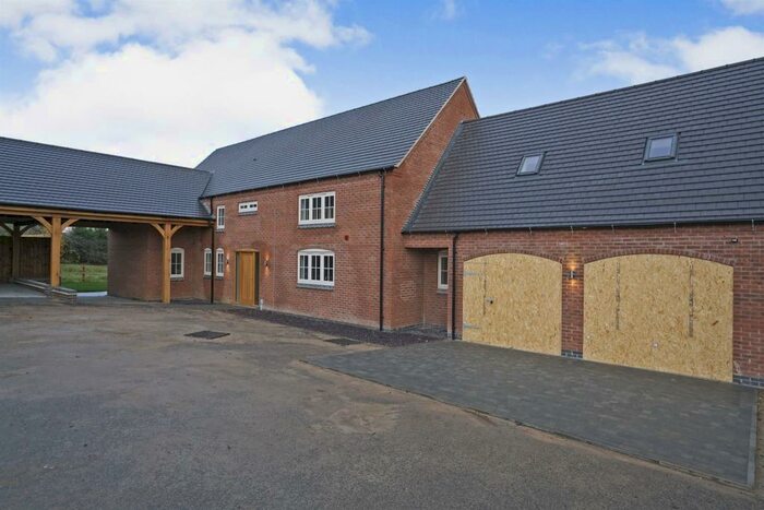 5 Bedroom Link Detached House For Sale In Station Road, Melbourne, Derby, DE73