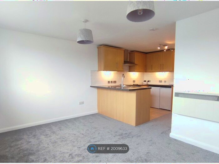 1 Bedroom Flat To Rent In Cleveland Road, Chichester, PO19