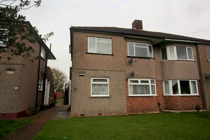 2 Bedroom Maisonette To Rent In Wrythe Lane, Carshalton, SM5