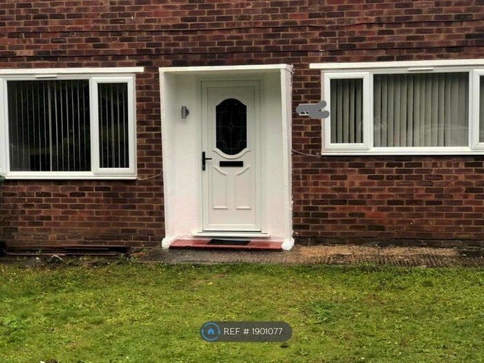 2 Bedroom Maisonette To Rent In Cranbourne Lane, Basingstoke, RG21