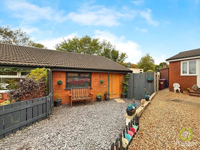 3 Bedroom Semi-Detached Bungalow For Sale In Stone Hill Drive, Blackburn, BB1