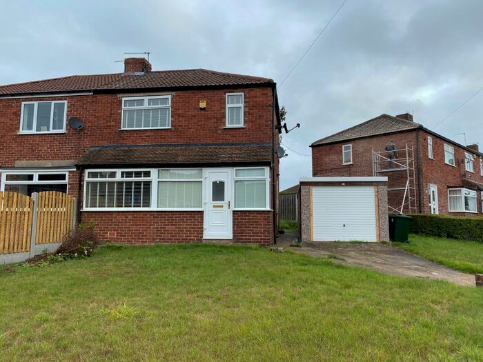 3 Bedroom House To Rent In Cherry Tree Crescent, Wickersley, Rotherham, S66