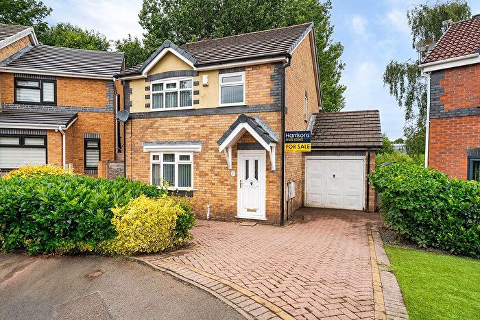 4 Bedroom Detached House For Sale In Ellesmere Road, Bolton, Lancashire, BL3