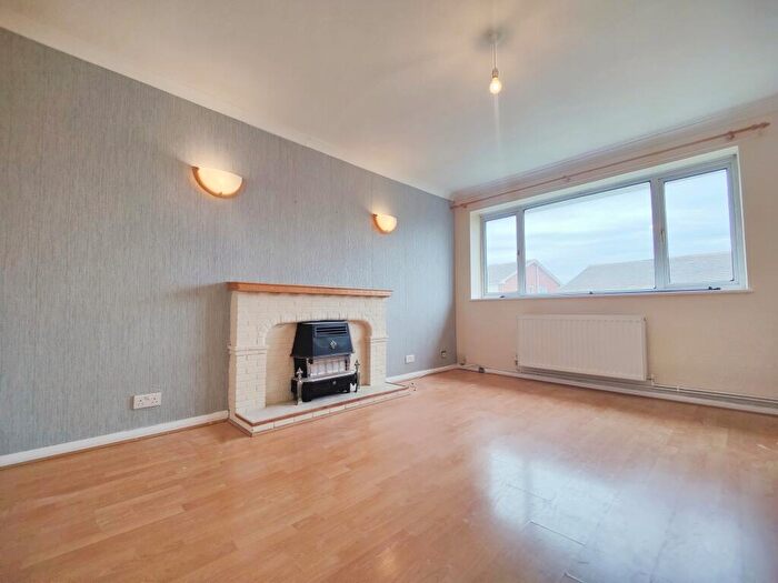 2 Bedroom Maisonette To Rent In Ivyfield Road, Erdington, B23