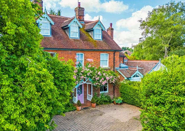 4 Bedroom Semi-Detached House For Sale In Gun Lane, Knebworth, Hertfordshire, SG3