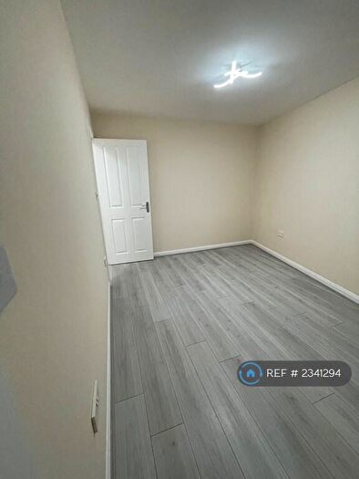 1 Bedroom Flat To Rent In Worplesdon Road, Guildford, GU2