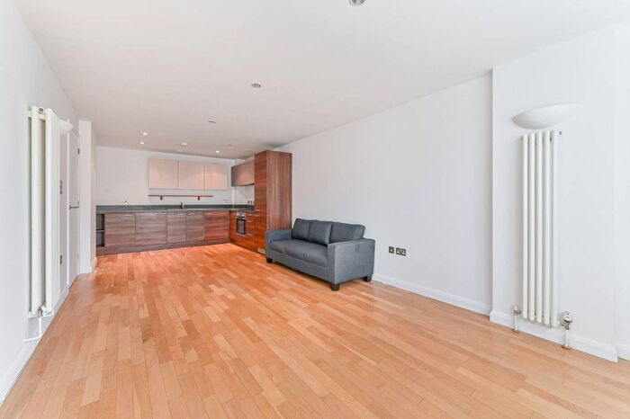 2 Bedroom Flat To Rent In London Road, Croydon, CR0