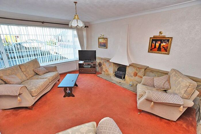 3 Bedroom Bungalow For Sale In Blenheim Close, Bearsted, Maidstone, ME15
