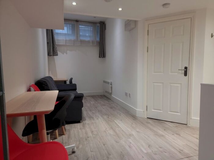 1 Bedroom Flat To Rent In Greenwich South Street, Greenwich, SE10