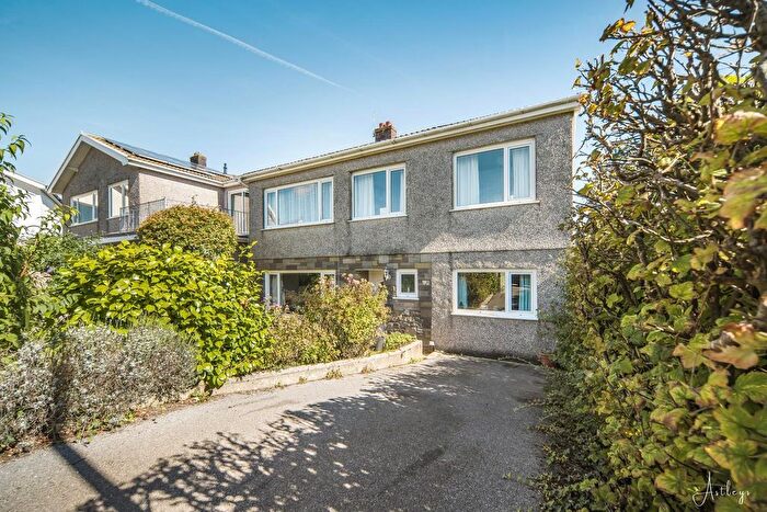 4 Bedroom Detached House For Sale In Eastland Close, West Cross, Swansea, SA3