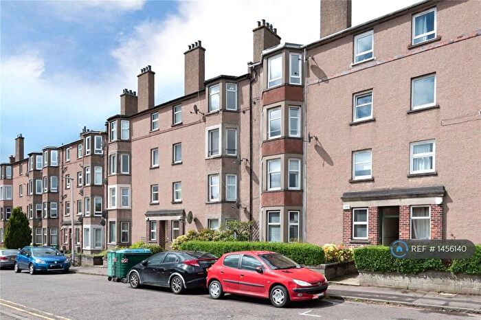 2 Bedroom Flat To Rent In Dundee, Dundee, DD4