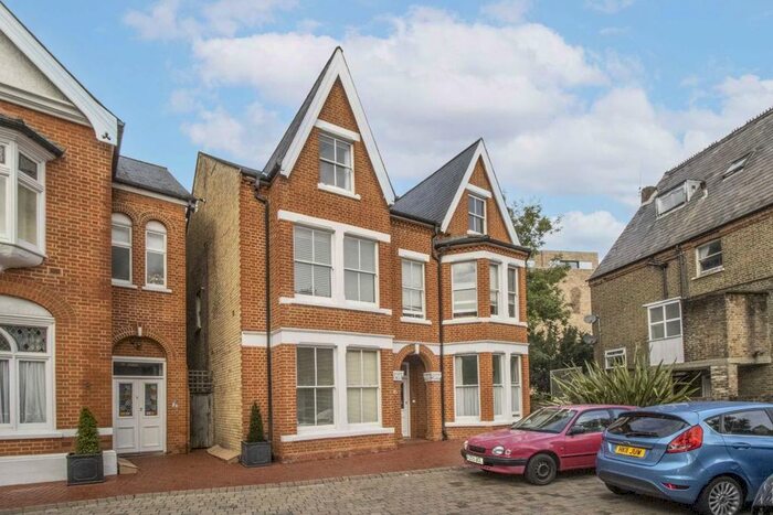 2 Bedroom Flat To Rent In Florence Road, London, W5