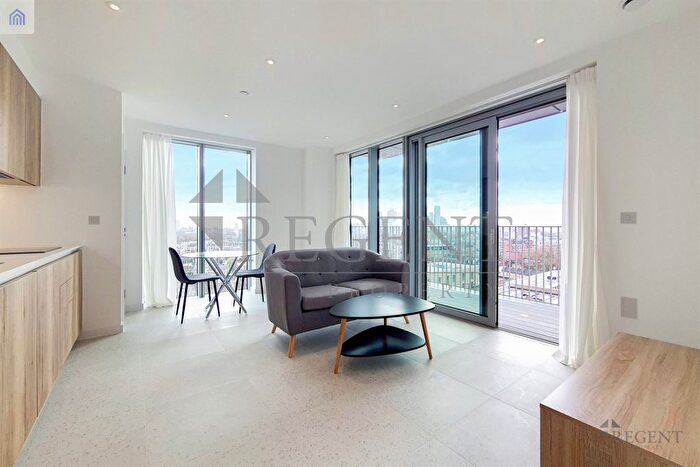 1 Bedroom Flat To Rent In Jacquard Point, Tapestry Way, E1