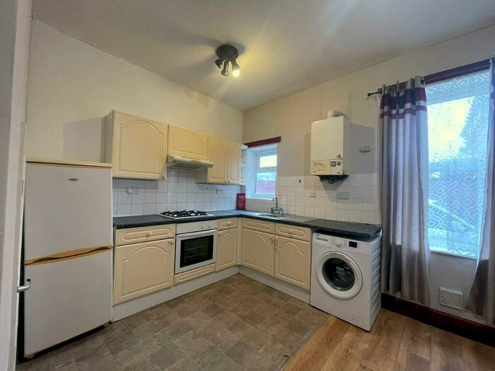 1 Bedroom Flat To Rent In Swinburne Street, Derby, Derbyshire, DE1