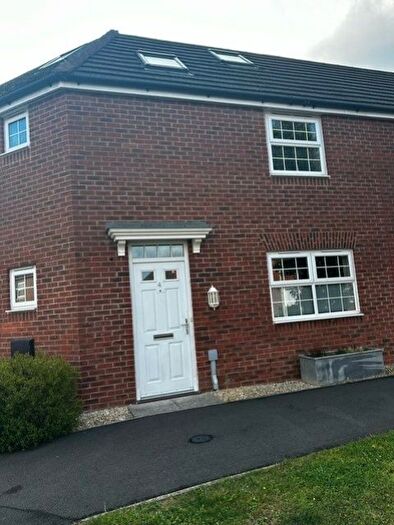 3 Bedroom Terraced House To Rent In Brize Avenue, Kingsway, GL2