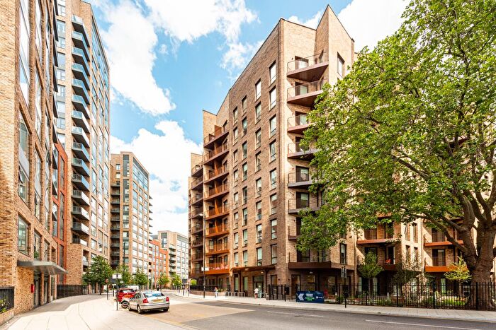 2 Bedroom Flat For Sale In Cherry Orchard Road, Croydon, CR0