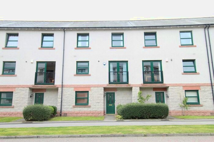 4 Bedroom Terraced House To Rent In Grandholm Crescent, Aberdeen, AB22