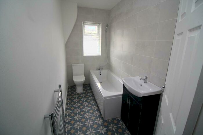 3 Bedroom Terraced House For Sale In Chapel Street, Audenshaw, Manchester, Lancashire, M34