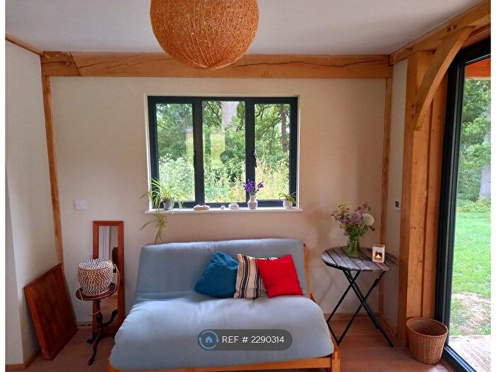 1 Bedroom Bungalow To Rent In Pearsons Green Road, Tonbridge, TN12
