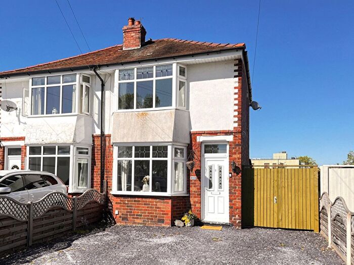2 Bedroom Semi Detached House For Sale In Rydal Avenue, Harlescott, Shrewsbury, Shropshire, SY1