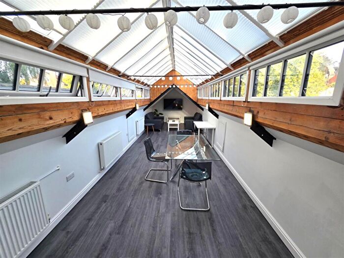 1 Bedroom Apartment To Rent In Woodborough Road, Nottingham, NG3