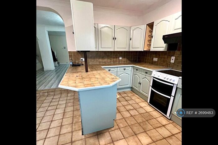 3 Bedroom End Of Terrace House To Rent In Seaforth Avenue, Southend-On-Sea, SS2