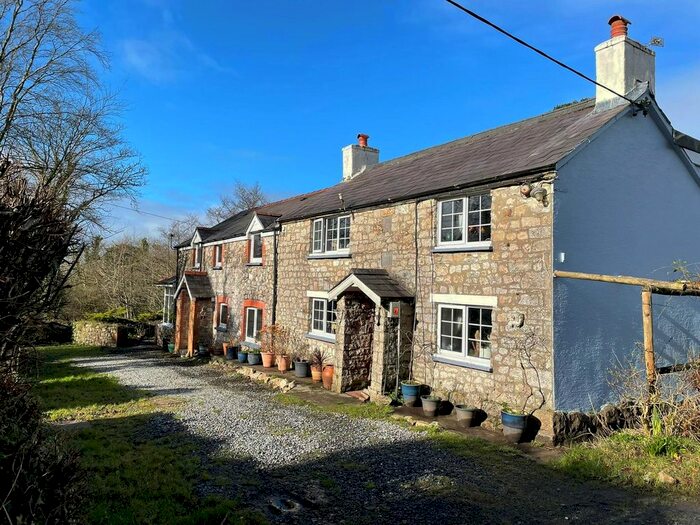 6 Bedroom Cottage For Sale In Heol Ddu, Ammanford, Carmarthenshire, SA18