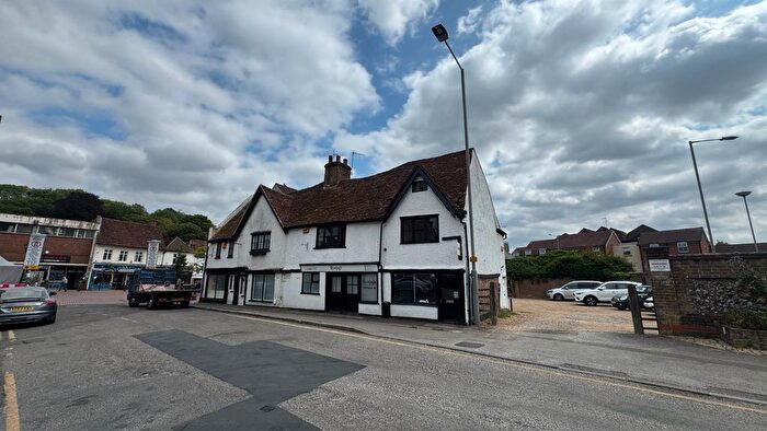 2 Bedroom Maisonette To Rent In Church Street, Chesham, HP5