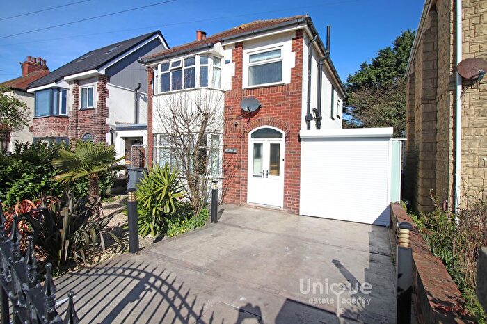 3 Bedroom Detached House For Sale In Caxton Avenue, Bispham, Blackpool, FY2