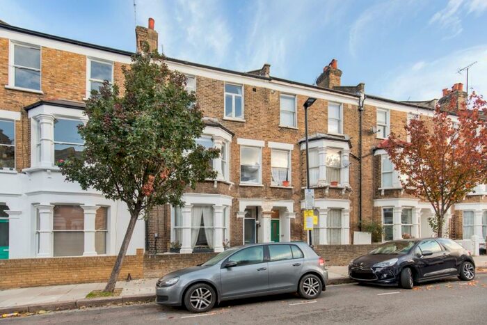 2 Bedroom Apartment To Rent In Witherington Road, London, N5
