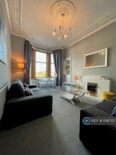 2 Bedroom Flat To Rent In Glasgow Road, Paisley, PA1