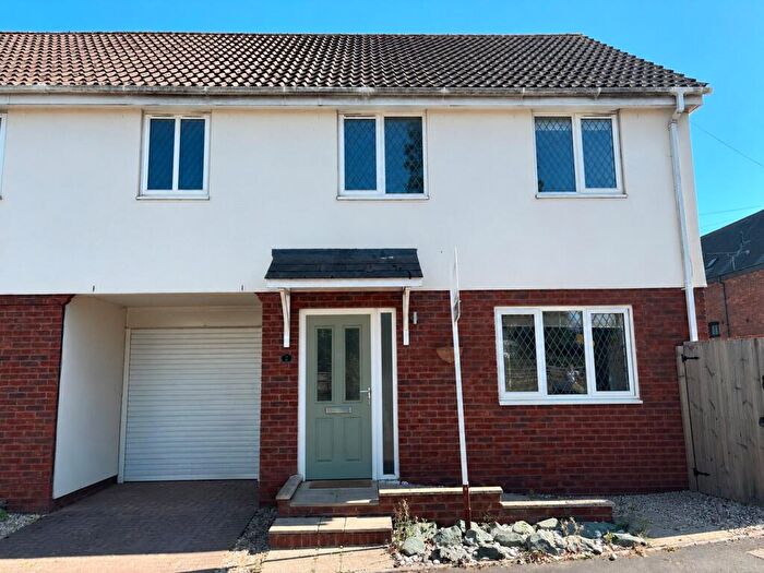 4 Bedroom Semi Detached House For Sale In Grasslands Drive, Exeter, Devon, EX1
