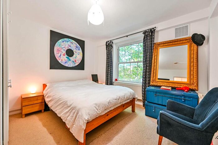 1 Bedroom Flat For Sale In Ferdinand Street, Chalk Farm, London, NW1