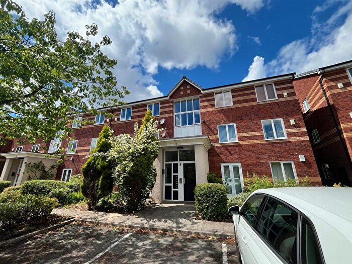 2 Bedroom Flat To Rent In Blackburn Street, Trinity Riverside, Salford, M3
