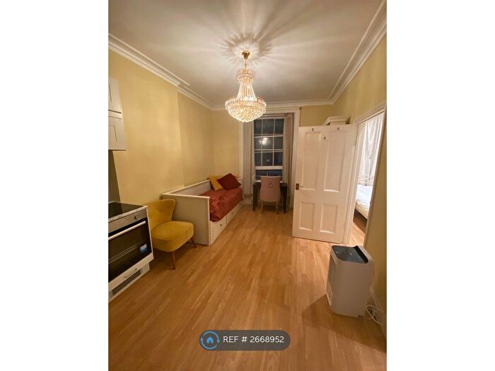 1 Bedroom Flat To Rent In Second Floor, London, W2