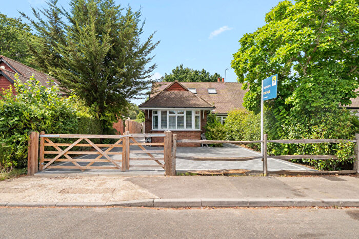 4 Bedroom Semi-Detached House For Sale In Foxhills Close, Ottershaw, Chertsey, Surrey, KT16
