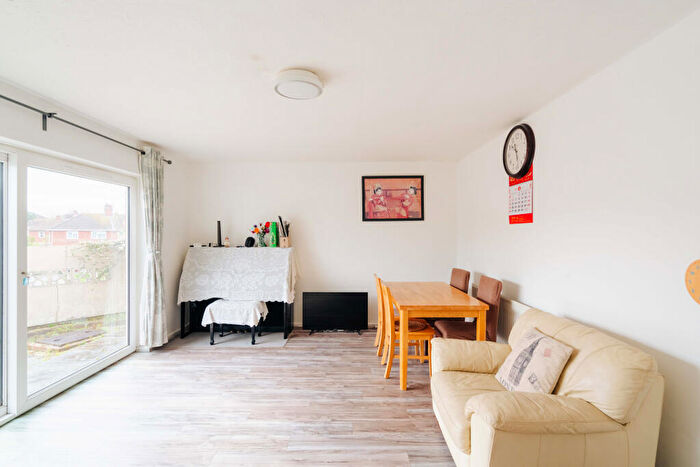 4 Bedroom End Of Terrace House For Sale In Barrow Hill Crescent, Shirehampton, Bristol, BS11