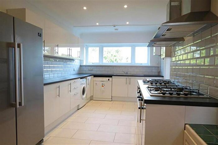 7 Bedroom House To Rent In Bedroom Detached House In Bournemouth, BH9