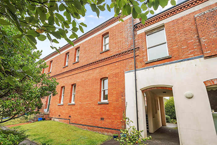 2 Bedroom Apartment For Sale In Sherren Avenue, Dorchester, DT2
