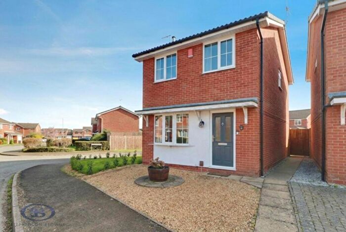 2 Bedroom Detached House For Sale In Sedgemere Avenue, Crewe, CW1
