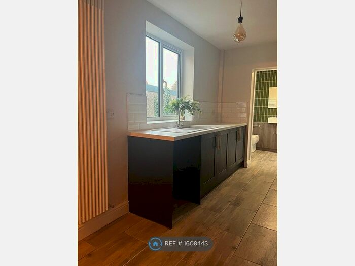 3 Bedroom Semi-Detached House To Rent In Hamlet Lane, South Normanton, Alfreton, DE55