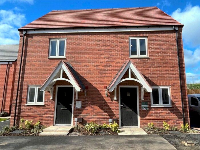 3 Bedroom Semi-Detached House For Sale In Nicholson Close, Redhill, Nottingham, NG5