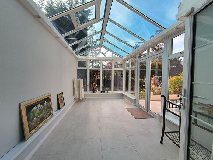 4 Bedroom Semi Detached House To Rent In Blenheim Road, Harrow, HA2