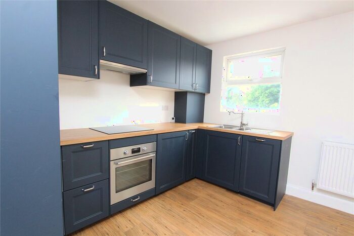 2 Bedroom Flat To Rent In Park Avenue South, London, N8