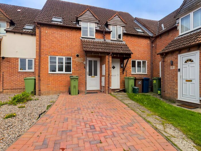 2 Bedroom Property To Rent In Hawthorn Way, Northway, Tewkesbury, GL20