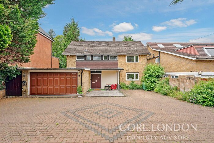 4 Bedroom Detached House To Rent In West Road, London, W5