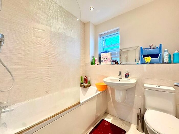 3 Bedroom Terraced House For Sale In Anvil Place, Sutton Coldfield, B75