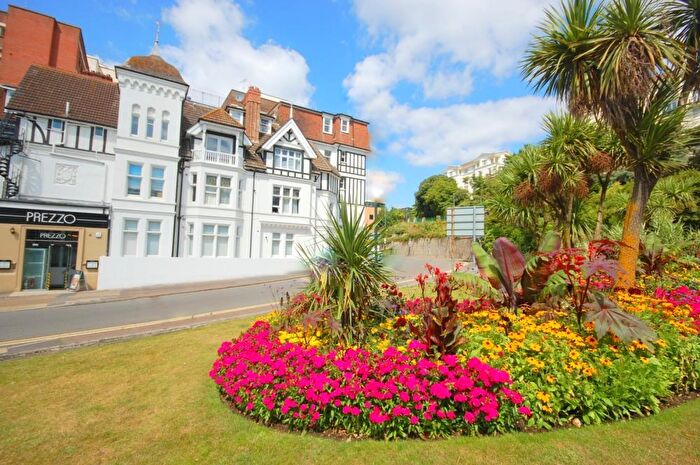 2 Bedroom Apartment For Sale In Hinton Road, Bournemouth, Dorset, BH1